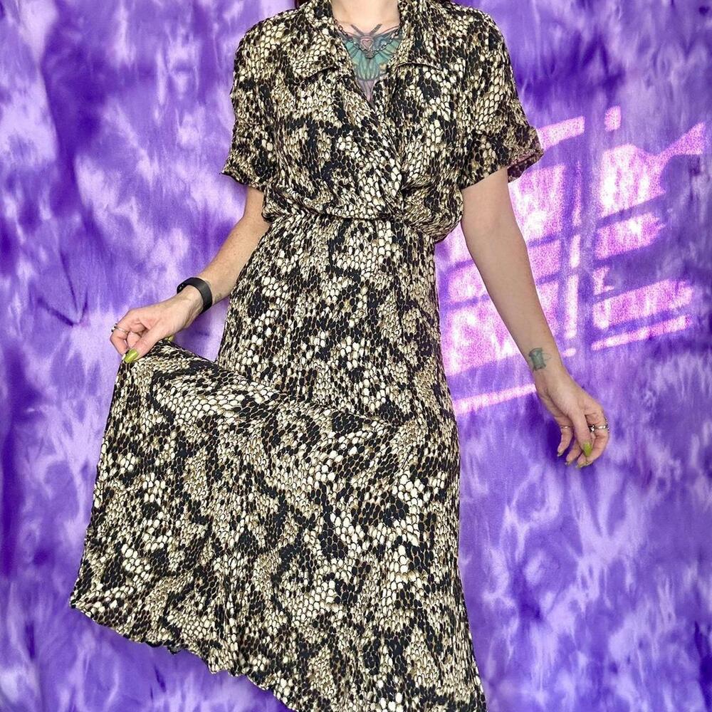 A cute western vintage 80s snake print shirt dress.